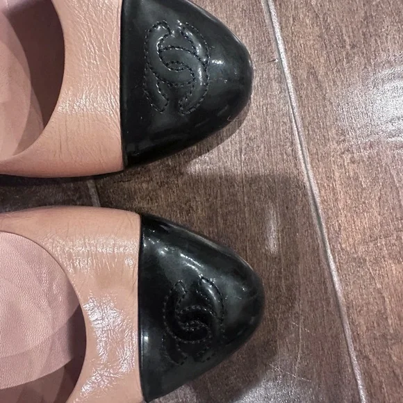 Chanel Women's Pink and Black Flats - Picture 6 of 11